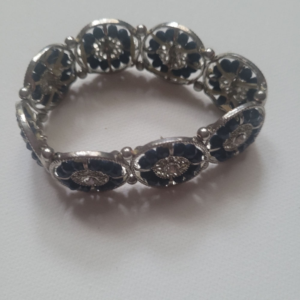 Western Concho Cluster Stretch Bracelet